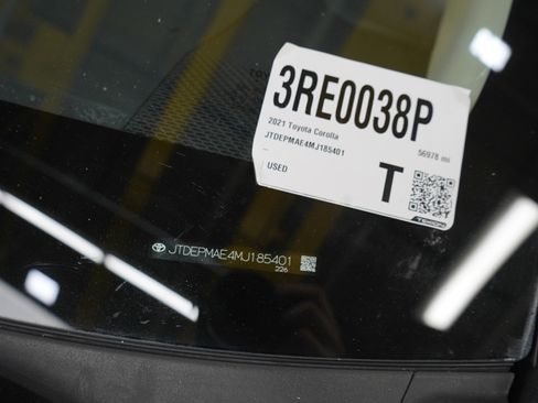 Used 2021 Toyota Corolla LE FWD image 27