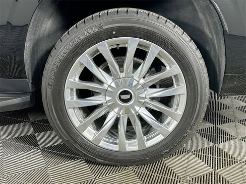 Used 2021 Cadillac Escalade ESV Premium Luxury w/ LPO, Illumination Package image 34