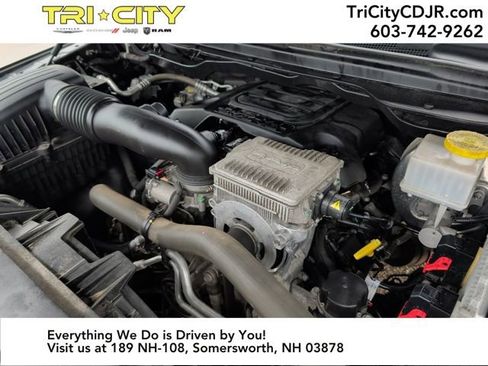 Used 2020 RAM 1500 Limited w/ Black Appearance Package image 32