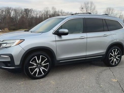 Used 2020 Honda Pilot Touring image 4