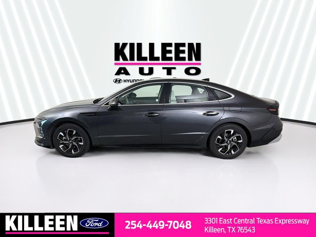 Used 2025 Hyundai Sonata SEL FWD image 4