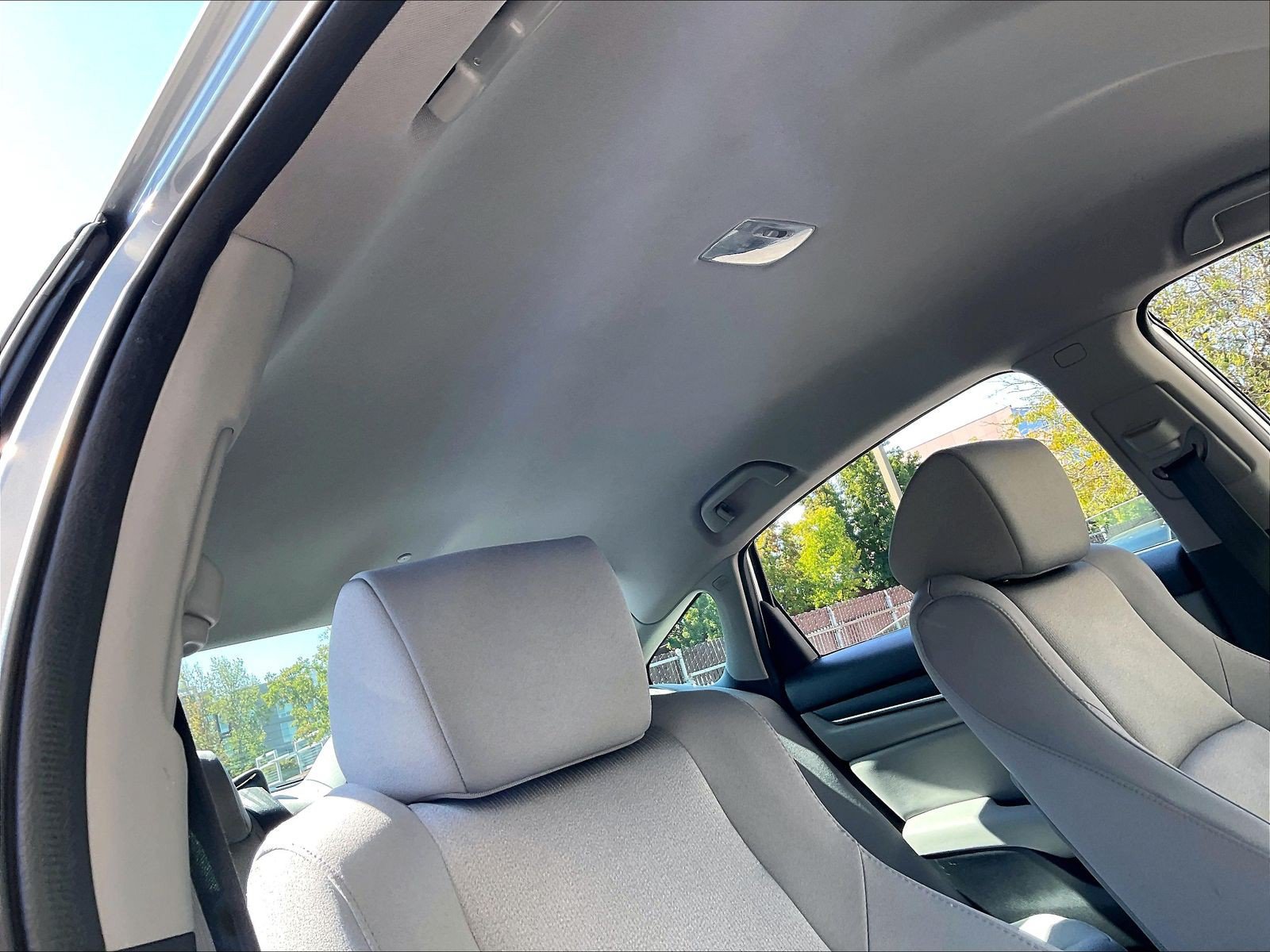 Used 2018 Honda Accord LX image 29