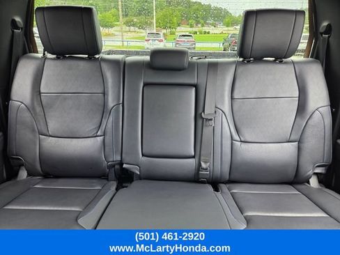 Used 2023 Toyota Tundra Platinum AWD/4WD image 12