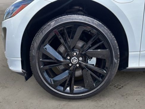 Used 2024 Jaguar I-PACE R-Dynamic HSE image 9