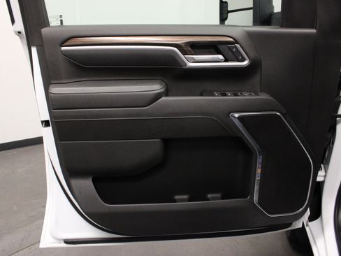 Used 2026 Chevrolet Silverado 2500 LT AWD/4WD image 18