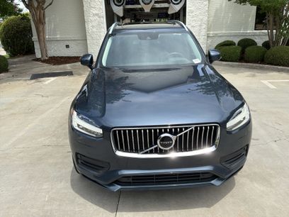 Used 2021 Volvo XC90 T6 Momentum w/ Advanced Package