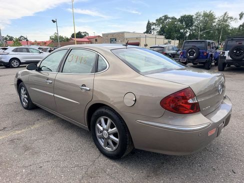 Used 2007 Buick LaCrosse CXL w/ Driver Confidence Package FWD image 3