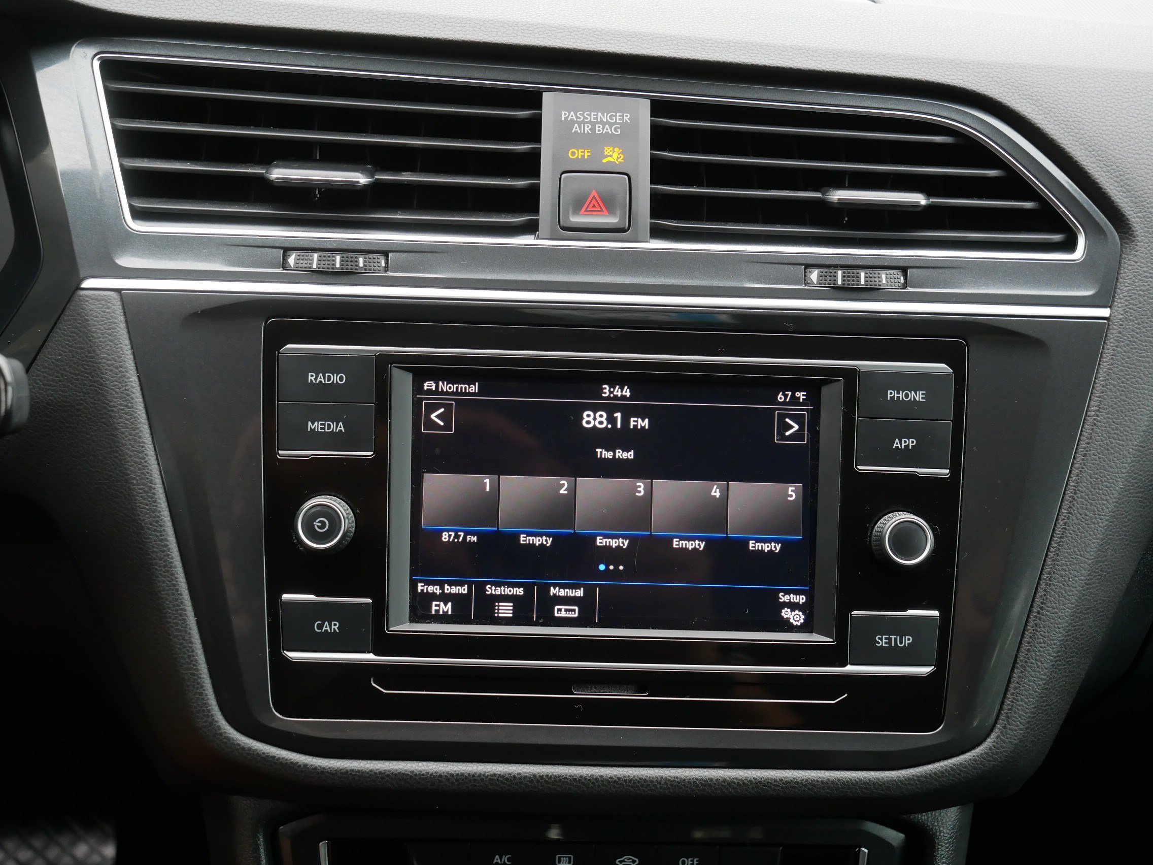 Used 2019 Volkswagen Tiguan S AWD/4WD image 22