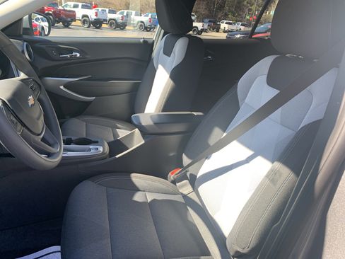 New 2026 Chevrolet Trax LS w/ LS Convenience Package FWD image 9