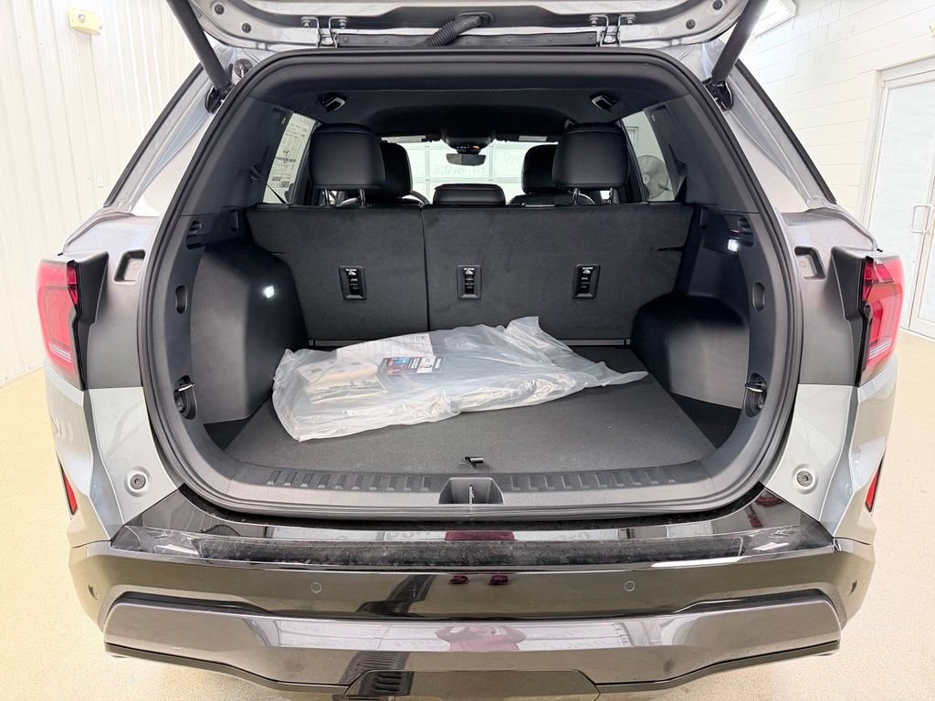 New 2026 GMC Terrain AT4 w/ Technology Package II AWD/4WD image 30
