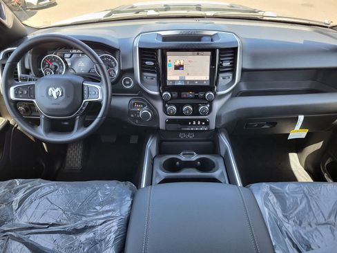 New 2026 RAM 1500 Express AWD/4WD image 21