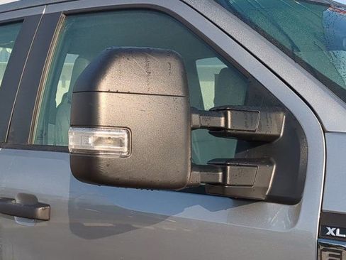 Used 2023 Ford F250 XL w/ XL Chrome Package image 12