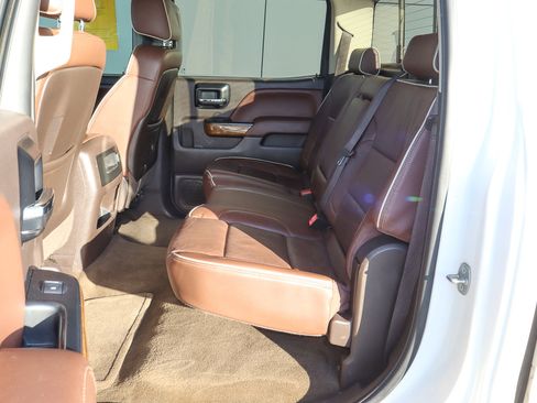 Used 2014 Chevrolet Silverado 1500 High Country w/ High Country Premium Package image 8