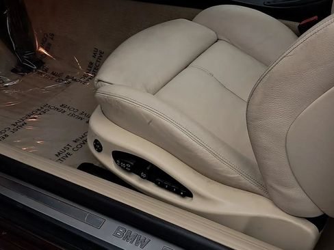 Used 2006 BMW 650i Coupe RWD image 8