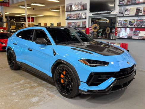 Used 2024 Lamborghini Urus Performante AWD/4WD image 4