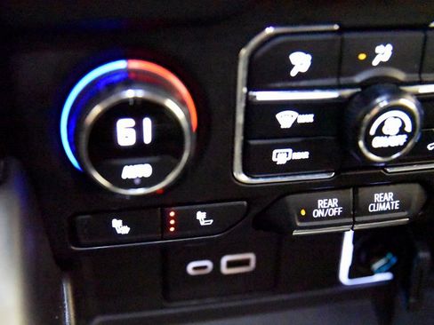 Used 2021 Chevrolet Tahoe LT image 24