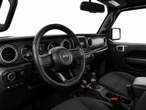 Used 2023 Jeep Wrangler Unlimited w/ Cold Weather Group AWD/4WD image 15