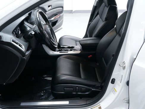 Used 2016 Acura TLX image 11