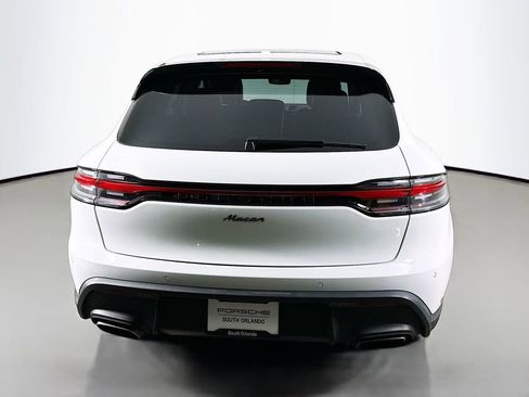 Certified 2023 Porsche Macan AWD/4WD image 10