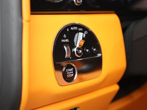 Certified 2026 Rolls-Royce Cullinan AWD/4WD image 30