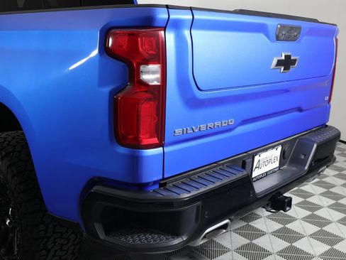 Used 2025 Chevrolet Silverado 1500 LT Trail Boss w/ LT Trail Boss Premium Package AWD/4WD image 56