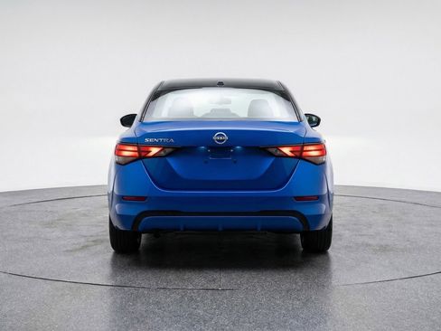 Used 2025 Nissan Sentra SV image 6
