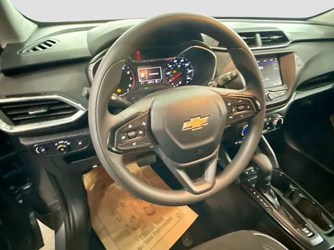 Used 2021 Chevrolet TrailBlazer LT image 12