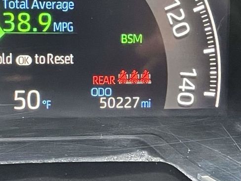 Used 2024 Toyota RAV4 XLE w/ Convenience Package image 25