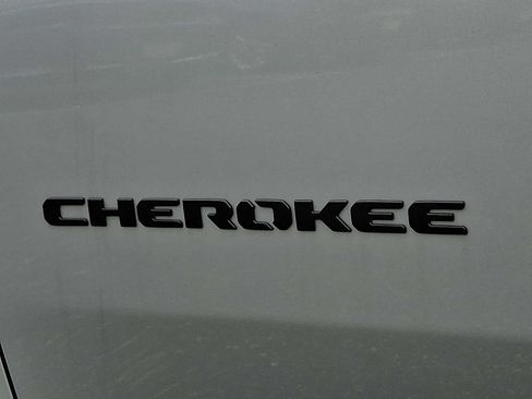 New 2026 Jeep Cherokee Overland w/ Trailer Tow Group AWD/4WD image 22