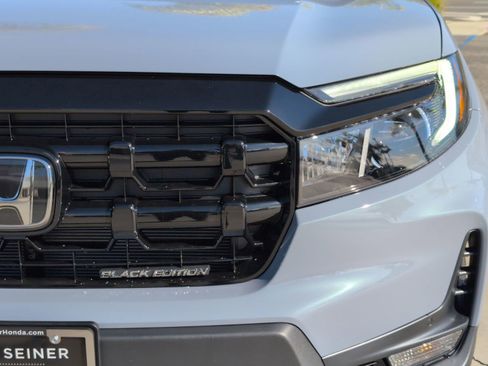 New 2026 Honda Ridgeline Black Edition image 10