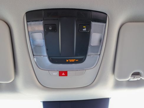 Used 2025 Kia Sportage EX FWD image 27