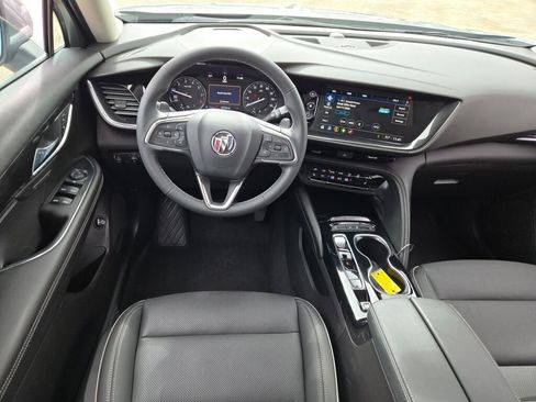 Used 2023 Buick Envision Essence image 18