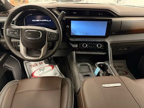 New 2025 GMC Sierra 2500 Denali w/ Denali Reserve Package image 19