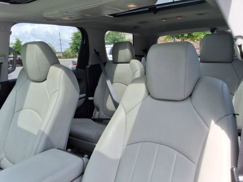 Used 2012 GMC Acadia Denali FWD image 24