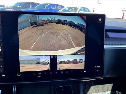 Used 2021 Tesla Model S Plaid image 10