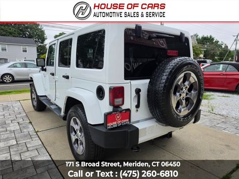 Used 2016 Jeep Wrangler Unlimited Sahara w/ Dual Top Group AWD/4WD image 6