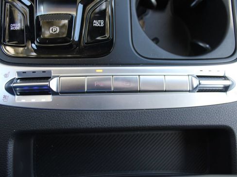 New 2027 Kia Carnival SX w/ Dark Edition Package FWD image 45