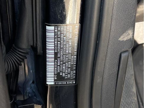 Used 2017 Volkswagen Beetle 1.8T Classic image 18