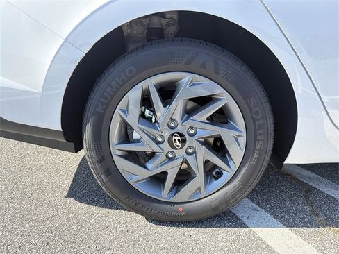 New 2026 Hyundai Elantra Blue image 17