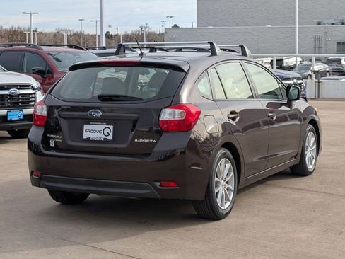 Used 2012 Subaru Impreza 2.0i Premium w/ All-Weather Pkg image 3