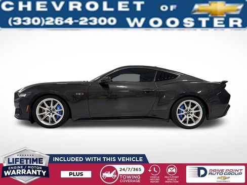 Used 2024 Ford Mustang GT Premium image 3