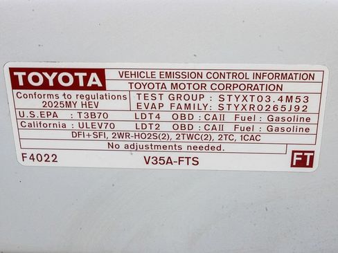 Used 2025 Toyota Sequoia TRD Pro AWD/4WD image 29