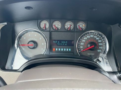 Used 2010 Ford F150 XLT image 17