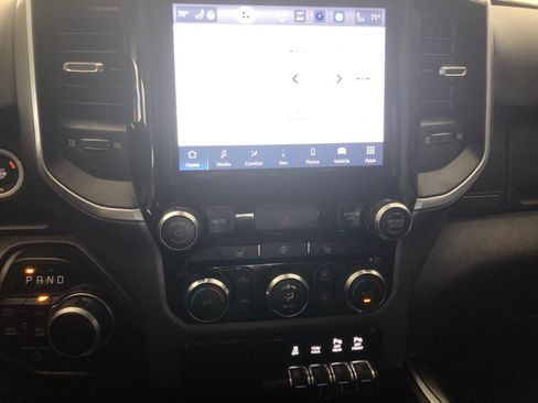Used 2022 RAM 1500 Big Horn AWD/4WD image 16