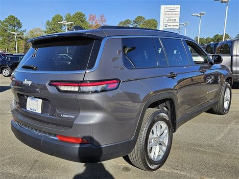 New 2025 Jeep Grand Cherokee L Laredo image 12