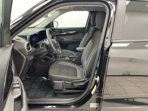 Certified 2024 Chevrolet TrailBlazer LT AWD/4WD image 9