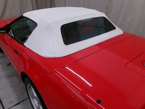 Used 1995 Chevrolet Corvette Convertible RWD image 26