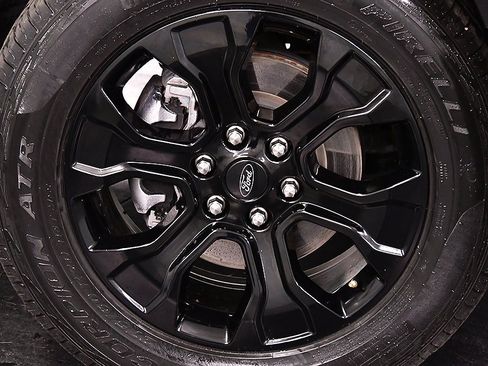 Used 2023 Ford F150 XLT w/ XLT Black Appearance Package image 9