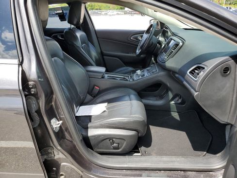 Used 2016 Chrysler 200 Limited image 11