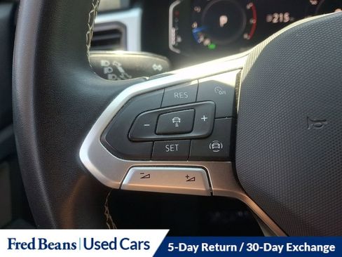 Certified 2023 Volkswagen Atlas SE w/ Black Wheel Package image 21